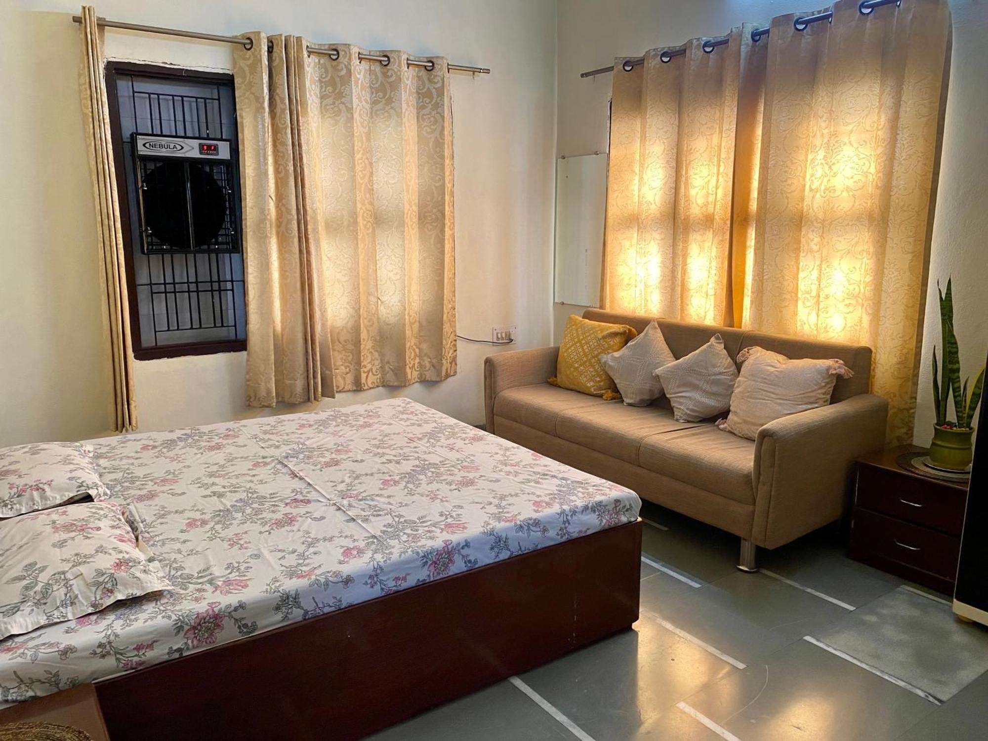 Kanadia Farm- A Perfect Retreat Holiday home Indore